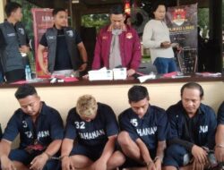 Polrestabes Tangkap Tujuh Tersangka terkait Temuan Mayat Remaja di Selokan Anjasmoro