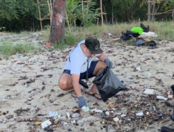 50 Milenial BUMN Bersih-Bersih Sampah KTT ASEAN di Labuan Bajo