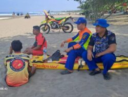 Wisatawan Pantai Pangandaran Antusian Pengamanan Keselamatan Pengunjung