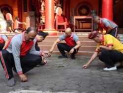 Revitalisasi Cagar Budaya & Tempat Ibadah, Polresta Pati Kerja Bakti di Klenteng