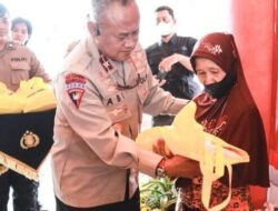 Bagikan 15 Ribu Paket Beras untuk Warga, Polda Jateng Gelar Bakti Sosial