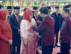 Bupati Sukoharjo Raih Penghargaan Satyalancana Wira Karya dari Presiden Jokowi