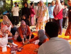 Daging Kurban di Semarang Barat Diprioritaskan bagi Warga Miskin Ekstrim