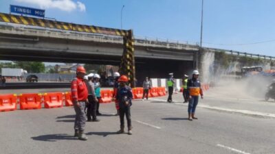 Dampak Proyek Tol Semarang-Demak, Polisi Lakukan Rekayasa Lalu Lintas di Terowongan Tol Kaligawe