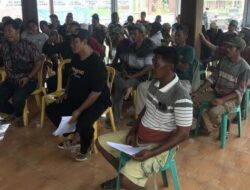 Warga Jinanten Rembang Menggeruduk Balai Desa Soroti Pengelolaan Keuangan BUMDes