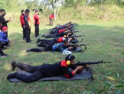 Hari Bhayangkara Ke 77, Polres Rembang Menggelar Lomba Menembak Antar Personil