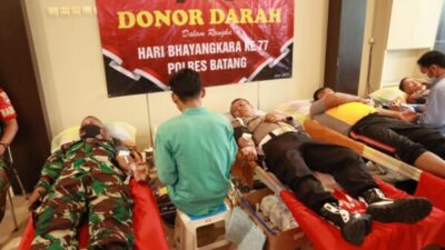 HUT Bhayangkara ke -77, Polres Batang Menyumbang Ratusan Kantong Darah Ke PMI