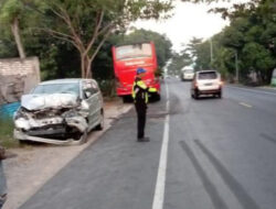 Begini Kronologi Kecelakaan Maut Bus VS Innova di Kragan Rembang