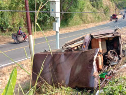 Minibus Rombongan Ponpes Pekalongan Kecelakaan di Batang, Satu Tewas di Lokasi