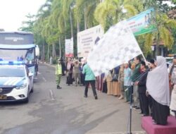 Momen Haru, Pelepasan Calon Haji Kabupaten Batang di Halaman Pendopo