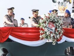 Polda Jateng Gelar Tabur Bunga di Pelabuhan, untuk Kenang Pahlawan Gugur di Laut