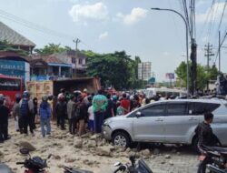 Polrestabes Semarang Selidiki Laka Maut Truk Pasir Timpa Mobil di Ngaliyan Semarang
