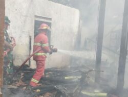 Rumah Warga Gumelem Wetan Banjarnegara Tersulut Api, 2 Motor Hangus