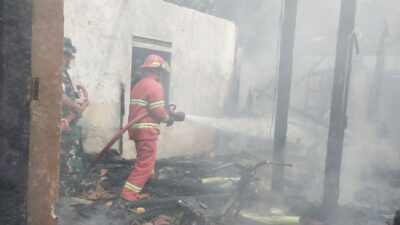 Rumah Warga Gumelem Wetan Banjarnegara Tersulut Api, 2 Motor Hangus