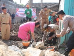 Bedah Rumah Polres Sukoharjo Dalam Rangka HUT Bhayangkara ke 77