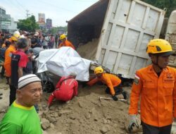 Truk Pasir Timpa Mobil di Semarang, Polisi: Fungsi Rem Tidak Maksimal