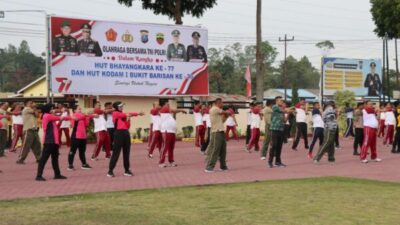 Untuk Negri Polres Humbahas Melakukan Olahraga Bersama TNI-POLRI