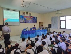 Kunjungi SMK Al Mubarok, Satlantas Polres Rembang Sosialisasikan Tertib Berlalu Lintas