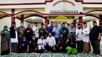 Polri Silaturahmi dan Deklarasi Pemilu Damai 2024 di Ponpes Cadangpinggan