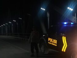 Anggota Polsek Pangkalan Patroli Jalan Sepii Perbatasan Bekasi