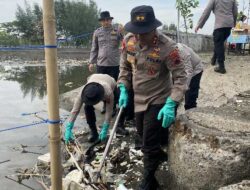 Bersih-Bersih Pantai Tirang Semarang, Kapolda Jateng Jaga Lingkungan Wisata