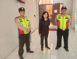 Ciptakan Keamanan Ibadah Umat Nasrani dan Katolik Polsek Cibeunying Kidul laksanakan Pam Giat Ibadah – Wilkum Polrestabes Bandung