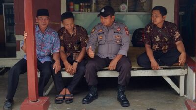 Eratkan Silahturahmi, Bhabinkamtibmas Polsek Tanjungjaya Sambangi warga