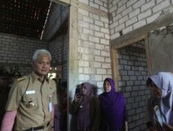 Ganjar Kaget Bantuan Perbaikan RTLH Rp20 Juta di Rembang Jadi Rumah Bagus