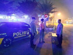 Polsek Rengasdengklok Patroli Malam Antisipasi Gangguan kamtibmas