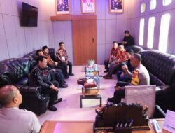 Kapolres Melawi Dengan Kabag Ops Menerima Kunjungan Dari KPU Melawi