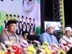 Kapolres Rembang Hadiri Acara Wonokerto Sale Bersholawat Bersama Habib Anis Shihab