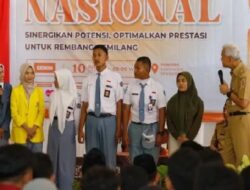 Siswi Curhat Ada Pungli Berkedok Infak, Ganjar Pranowo Bebastugaskan Kepala SMK Negeri di Rembang
