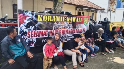 Koramil 1307/Kawali Beri Ucapan HUT Bhayangkara ke-77 Ke Polsek Kawali