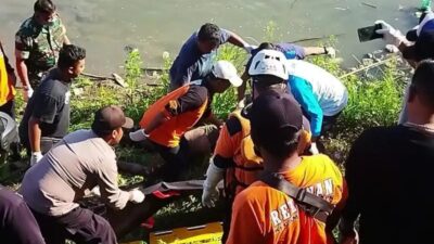 Mayat Pria yang Ditemukan di Pintu Air Mojolaban Sukoharjo Dibawa ke Moewardi