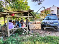 Sambang Dengan Warga, Giat Polsek Pancur Sembari Gelar Patroli Pantau Wilayah