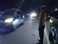 Tekan Angka Kriminalitas, QR Polsek Sukasari Lakukan Giat Rutiin Yanmas Malam Bandung Kota Kembang