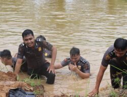 Pembinaan Tradisi,Personel Naik Pangkat di Siram Air Kembang