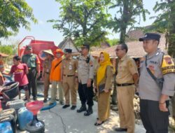 Pendistribusian Bantuan Air Bersih di Desa Ronggo Dimonitoring Polsek Jaken