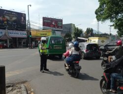 Pergelaran Personil Unit Lantas dan Unit Samapta Polsek Cibeunying Kidul antisipasi kepadatan arus lalulintas – Wilkum Polrestabes Bandung