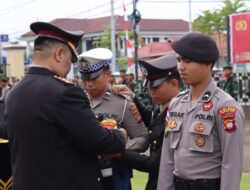 Polres Kapuas Hulu Polda Kalbar melaunching Polisi RW Polisi Dusun