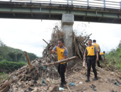 Aksi Bersih-bersih Polres Sukoharjo Wujud Peduli Terhadap Lingkungan