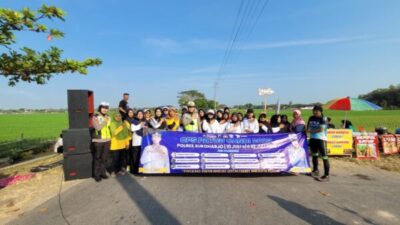 Polwan Polres Sukoharjo Jadi Daya Tarik Utama dalam Sosialisasi Tertib Lalu Lintas di CFD Guyangan Kebo
