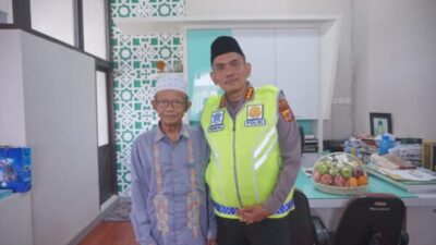 Spirit Kebinekaan: Dirlantas Polda Aceh Salurkan Jumat Curhat ke Imam Besar Baiturrahman