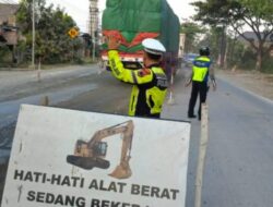 Antisipasi Kemacetan Akibat Perbaikan Jalan, Satlantas Polresta Pati Lakukan Pamtur Lalin