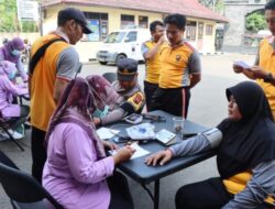 Gandeng UPT Puskesmas, Si Dokkes Gelar Posbindu di Polres Rembang