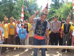 Ramaikan Festival Balayah Lanting 2023, Wakapolres Lamandau Susuri Sungai Delang