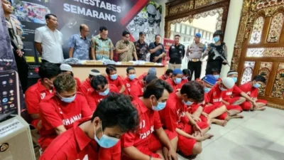 Sopir di Semarang Dibekuk Mengedarkan Sabu, Sehari Bisa Kirim 15 Lokasi