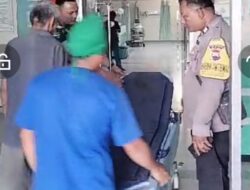 Bersama Warga Aiptu Sukasdi Evakuasi ODGJ Warga Wedarijaksa Dievakuasi ke RSUD Soewondo Pati