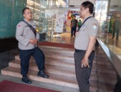 Sambang Security Mall, Bhabinkamtibmas Lamper Semarang Ciptakan Kamtibmas Kondusif
