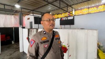 Dramatis, Aiptu Suwardi Anggota Polres Sragen Saat Gagalkan Kebakaran Warung Mie Dapat Ucapan Selamat Dari Warga